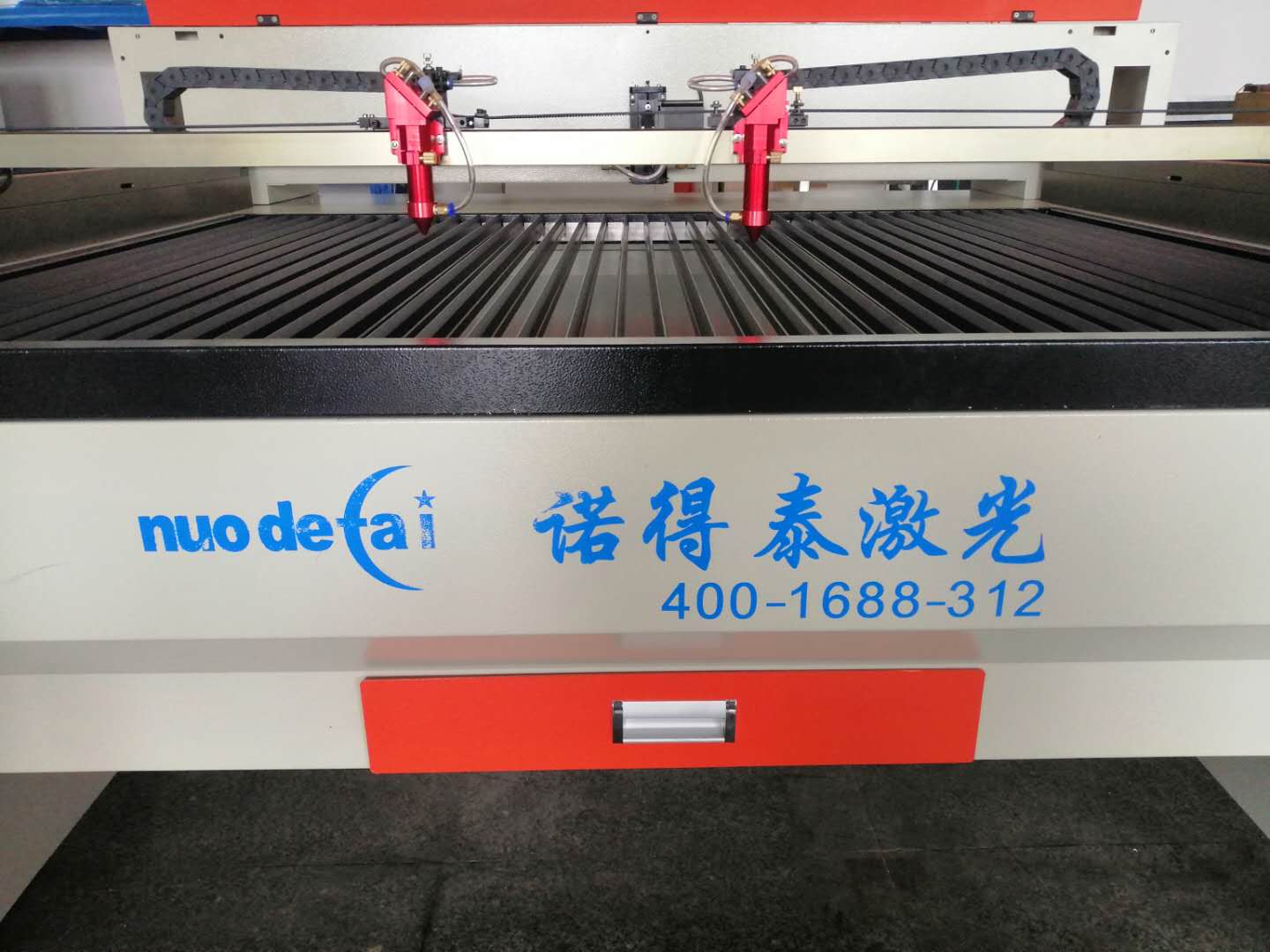 淺談小型激光雕刻切割機(jī)價(jià)格還會(huì)下降嗎？