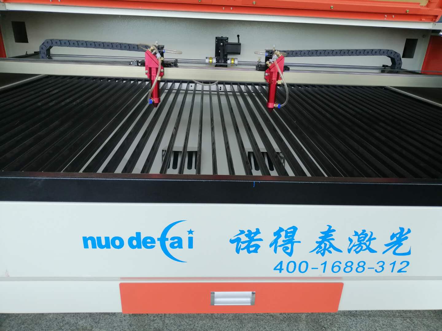 開一家激光切割機加工中心賺錢嗎？